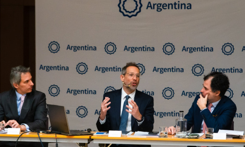 "Los empresarios manifestaron el interés en conocer de cerca las transformaciones del país", dijo Sucalesca.