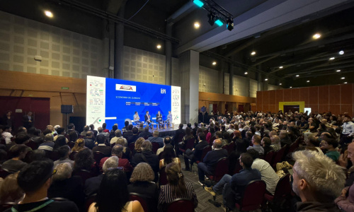 Expo EFI representó el encuentro referencia para el análisis económico y financiero del país.