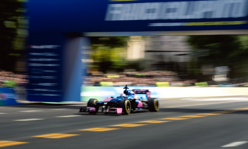 Franco Colapinto recorrió a toda velocidad las calles de Palermo a bordo de un F-1.