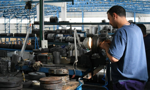 A diferencia de regímenes anteriores, el RIMI no se limita a sectores específicos, sino que busca fortalecer la competitividad de diversos sectores económicos en general.