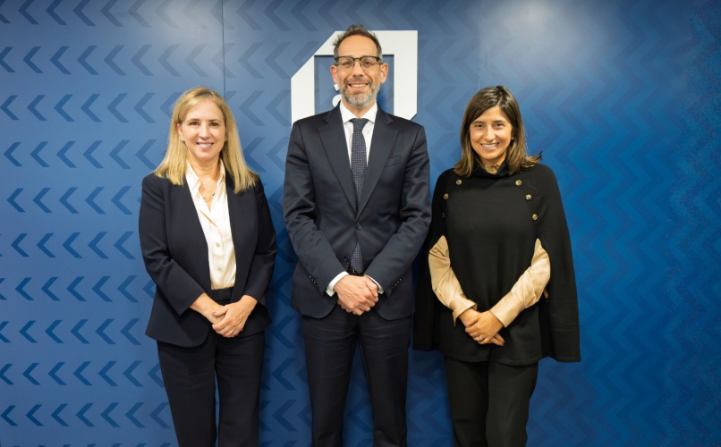 Sucalesca y Hinckley se plantearon el objetivo diseñar un programa de asistencia a exportadores. 