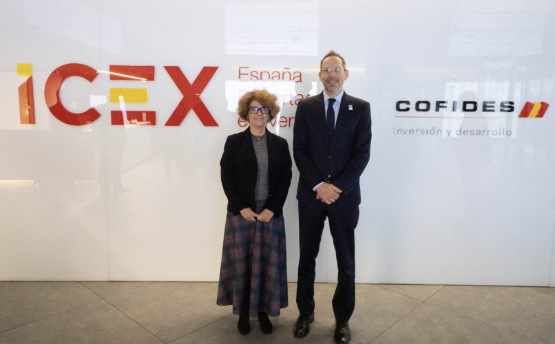 Diego Sucalesca mantuvo un encuentro en Madrid con Elisa García Grande.
