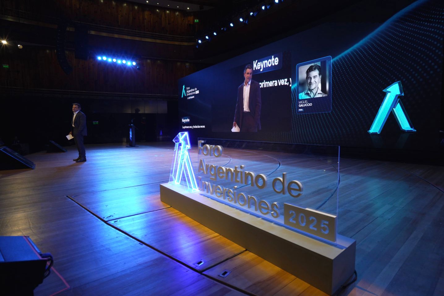 Miguel Galuccio, Vista