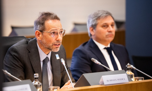 Sucalesca hizo su presentación en la Confederación Española de Organizaciones Empresariales (CEOE), en Madrid.