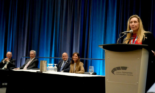 La secretaria general de la Presidencia mantuvo reuniones de trabajo con importantes empresarios mineros.