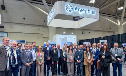 Diez empresas argentinos se agruparon en el stand de PromArgentina en PDAC.
