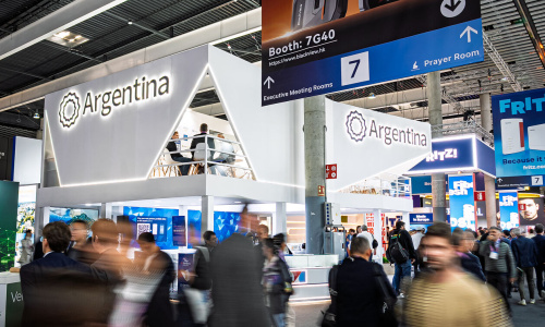 El MWC 2026 congrega a más de 2.900 expositores y proyecta superar los 110.000 profesionales de la edición anterior.