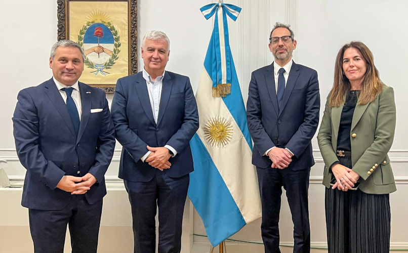 Sucalesca se reunió con Aureo Díaz-Carrasco Fenollar, director ejecutivo de la Federación Española de Centros Tecnológicos.